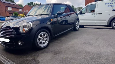 MINI ONE - AutoGlint Hereford